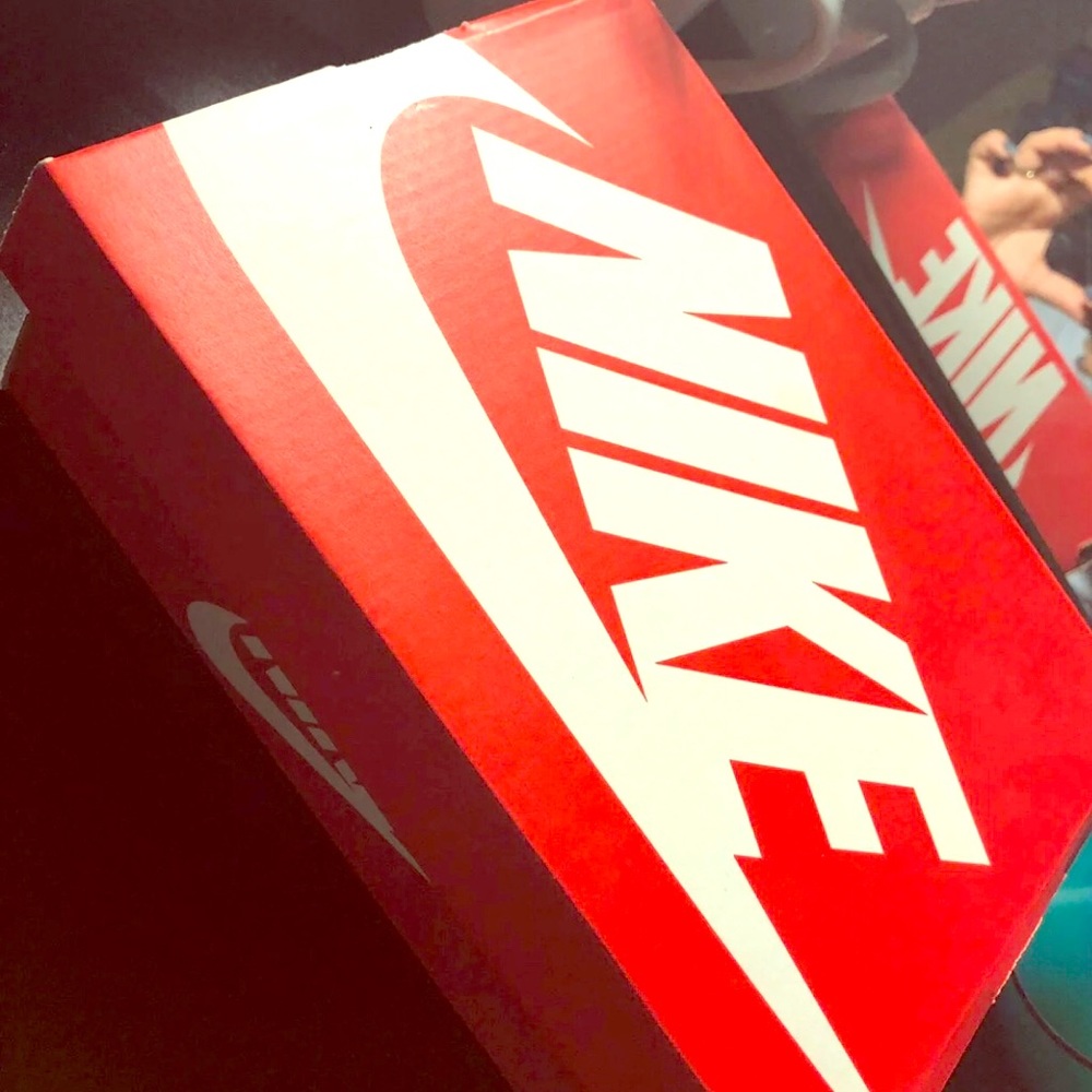 Nike shoes size 9c